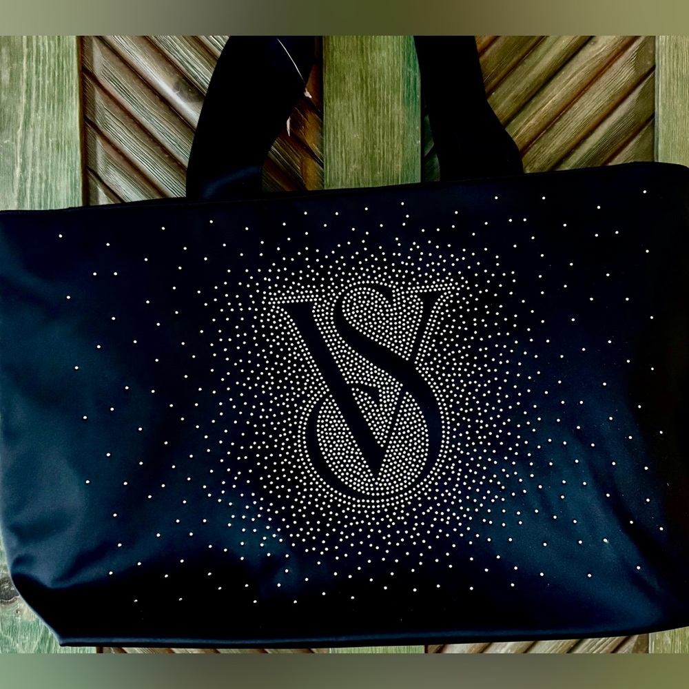 Victoria’s Secret Travel Bag